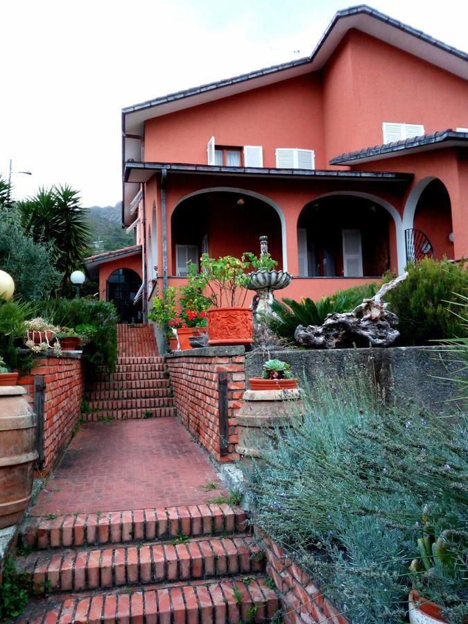 Casa Vancanza Sciamandola Леванто Екстериор снимка